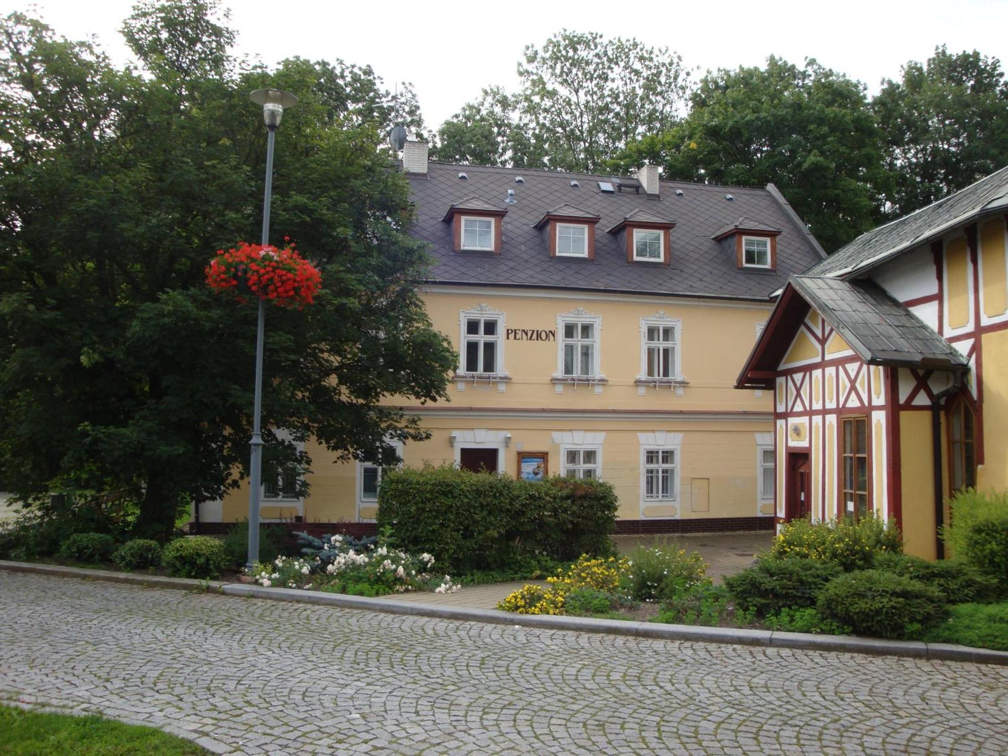 Lazne Evzenie Hotell Klášterec nad Ohří Eksteriør bilde